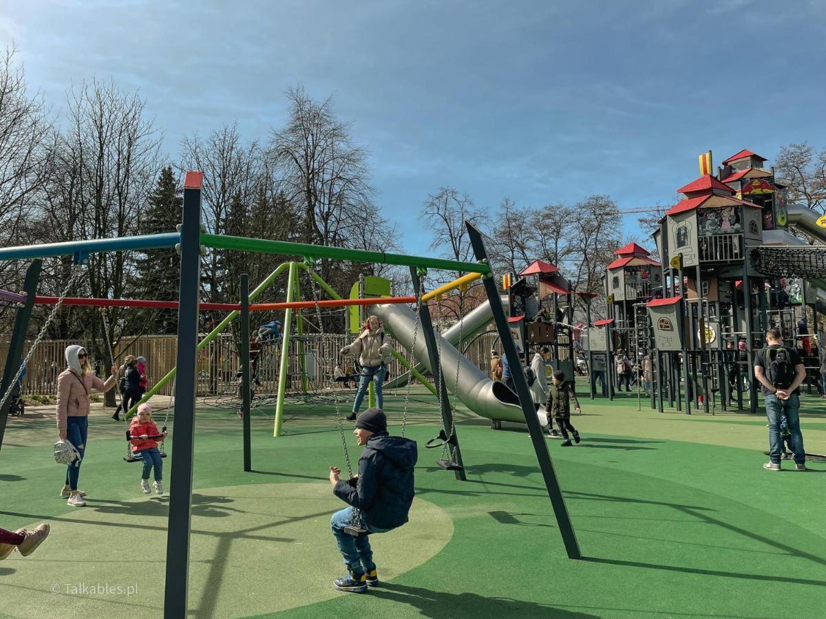 Juna2 - Nowoczesny Apartament W Centrum Z Widokiem Na Park Pruszków Eksteriør billede