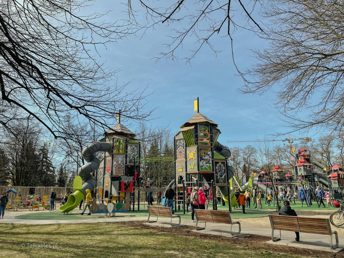 Juna2 - Nowoczesny Apartament W Centrum Z Widokiem Na Park Pruszków Eksteriør billede